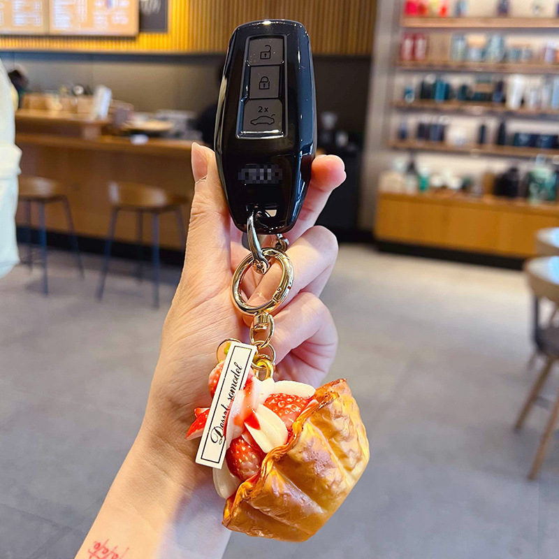 Creative PU Strawberry Egg Tar - огляд і ціна Carabiner Keychain